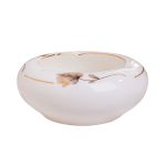 Cendrier décoratif Fleurs Vintage en céramique blanche, motifs floraux dorés et pêche.