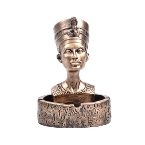 Cendrier design égyptien avec buste de Néfertiti en résine finition bronze antique.