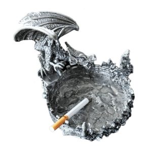 Cendrier Acier Dragon Enragé sculpté, style fantastique médiéval, finition argenté vieilli.