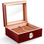 Cave-a-cigares-rouge-en-bois