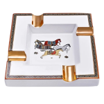 Cendrier cigare art moderne blanc en céramique, motif chevaux persans et détails dorés.